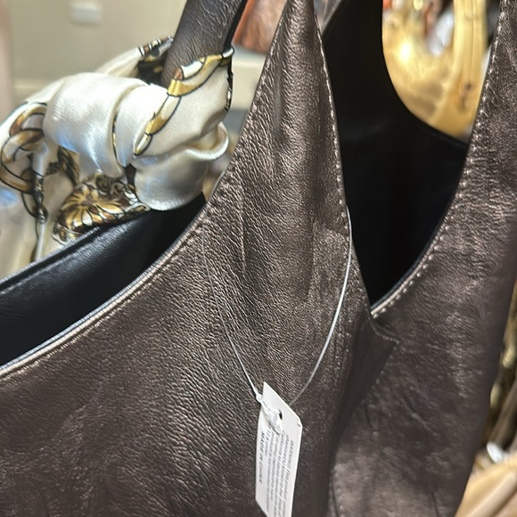 Handbag reversible, handbag, bronze, and black slit in front - Picture 8 of 8